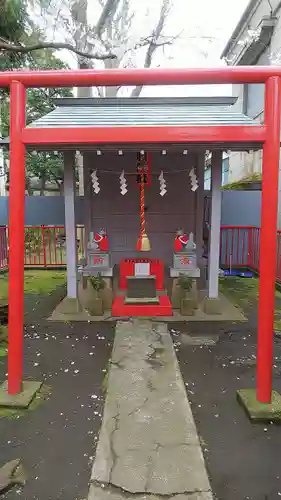 堰神社の本殿・本堂