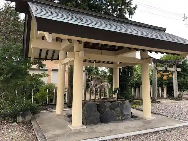八柱神社の手水舎