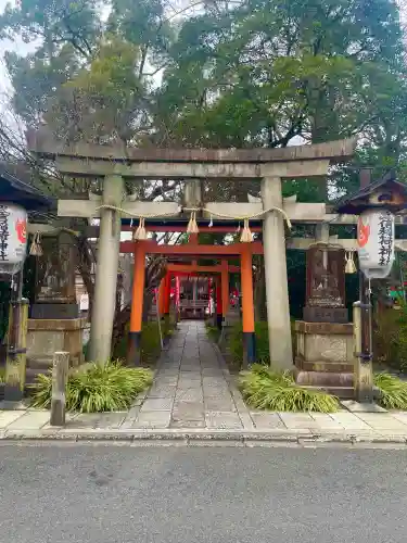 武信稲荷神社の{uncategorized: "未分類", other: "その他", undefined: "問題あり", building: "その他建物", grave: "お墓", sacred_gate: "鳥居", guardian: "狛犬", statue: "像", buddha: "仏像", history: "歴史", nature: "自然", garden: "庭園", animal: "動物", pagoda: "塔", temizu: "手水舎", mountain_gate: "山門・神門", sanctuary: "本殿・本堂", subordinate: "末社・摂社", art: "芸術", scenery: "景色", jizo: "地蔵", ema: "絵馬", goshuin: "御朱印", omikuji: "おみくじ", items: "授与品その他", amulet: "お守り", goshuincho: "御朱印帳", eats: "食事", festival: "お祭り", votive_dance: "神楽", shichigosan: "七五三参", wedding: "結婚式", experience: "体験その他", initially: "初詣", around: "周辺", anti_infection: "感染症対策"}