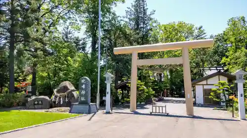 比布神社の鳥居