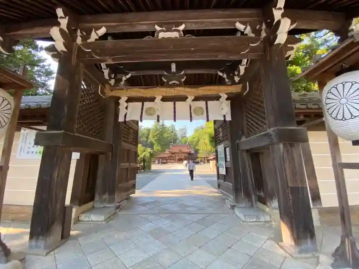 多賀大社の山門・神門