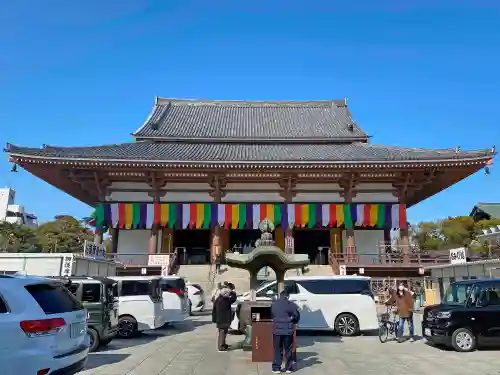 西新井大師総持寺の本殿・本堂