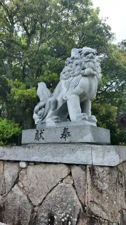 伊弉諾神宮の{uncategorized: "未分類", other: "その他", undefined: "問題あり", building: "その他建物", grave: "お墓", sacred_gate: "鳥居", guardian: "狛犬", statue: "像", buddha: "仏像", history: "歴史", nature: "自然", garden: "庭園", animal: "動物", pagoda: "塔", temizu: "手水舎", mountain_gate: "山門・神門", sanctuary: "本殿・本堂", subordinate: "末社・摂社", art: "芸術", scenery: "景色", jizo: "地蔵", ema: "絵馬", goshuin: "御朱印", omikuji: "おみくじ", items: "授与品その他", amulet: "お守り", goshuincho: "御朱印帳", eats: "食事", festival: "お祭り", votive_dance: "神楽", shichigosan: "七五三参", wedding: "結婚式", experience: "体験その他", initially: "初詣", around: "周辺", anti_infection: "感染症対策"}