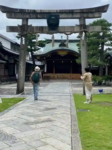 京都ゑびす神社の鳥居