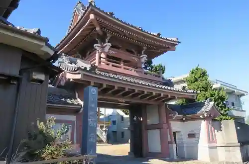 称円寺の山門