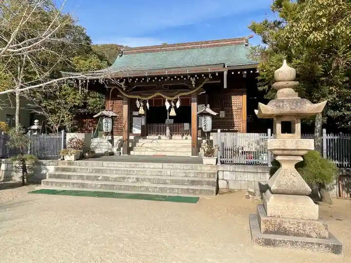 熊内八幡神社の本殿・本堂