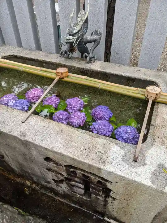 八百富神社の手水舎