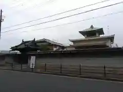 宝国寺の建物その他