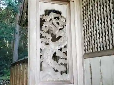 二村神社の芸術