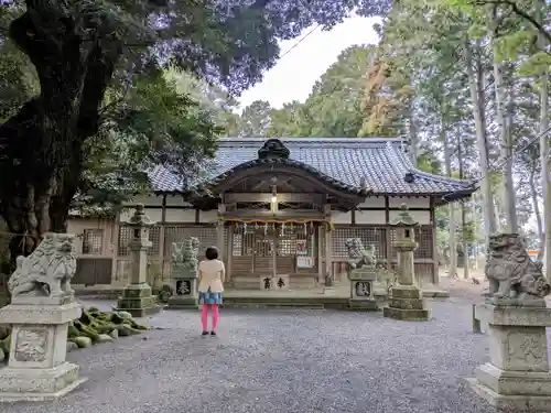阿自賀神社の本殿・本堂