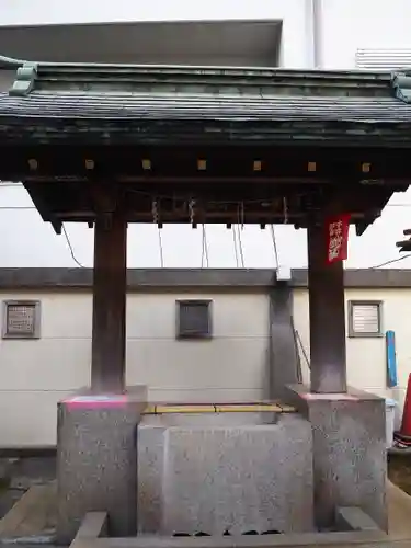 吉原神社の手水舎