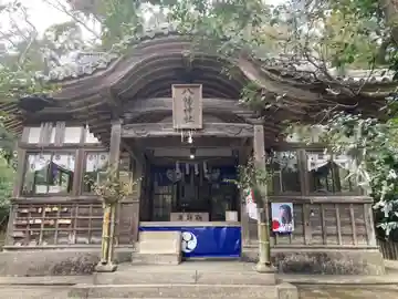 大里八幡神社の本殿・本堂