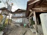 神明社の{uncategorized: "未分類", other: "その他", undefined: "問題あり", building: "その他建物", grave: "お墓", sacred_gate: "鳥居", guardian: "狛犬", statue: "像", buddha: "仏像", history: "歴史", nature: "自然", garden: "庭園", animal: "動物", pagoda: "塔", temizu: "手水舎", mountain_gate: "山門・神門", sanctuary: "本殿・本堂", subordinate: "末社・摂社", art: "芸術", scenery: "景色", jizo: "地蔵", ema: "絵馬", goshuin: "御朱印", omikuji: "おみくじ", items: "授与品その他", amulet: "お守り", goshuincho: "御朱印帳", eats: "食事", festival: "お祭り", votive_dance: "神楽", shichigosan: "七五三参", wedding: "結婚式", experience: "体験その他", initially: "初詣", around: "周辺", anti_infection: "感染症対策"}
