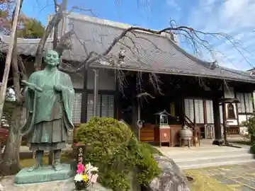 光明寺の本殿・本堂