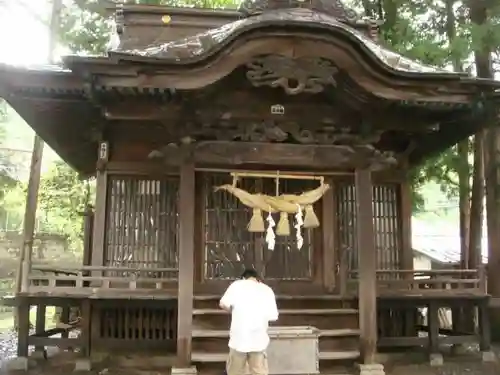 神戸神社の本殿