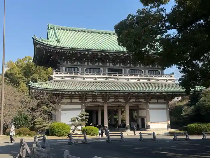 総持寺の{uncategorized: "未分類", other: "その他", undefined: "問題あり", building: "その他建物", grave: "お墓", sacred_gate: "鳥居", guardian: "狛犬", statue: "像", buddha: "仏像", history: "歴史", nature: "自然", garden: "庭園", animal: "動物", pagoda: "塔", temizu: "手水舎", mountain_gate: "山門・神門", sanctuary: "本殿・本堂", subordinate: "末社・摂社", art: "芸術", scenery: "景色", jizo: "地蔵", ema: "絵馬", goshuin: "御朱印", omikuji: "おみくじ", items: "授与品その他", amulet: "お守り", goshuincho: "御朱印帳", eats: "食事", festival: "お祭り", votive_dance: "神楽", shichigosan: "七五三参", wedding: "結婚式", experience: "体験その他", initially: "初詣", around: "周辺", anti_infection: "感染症対策"}