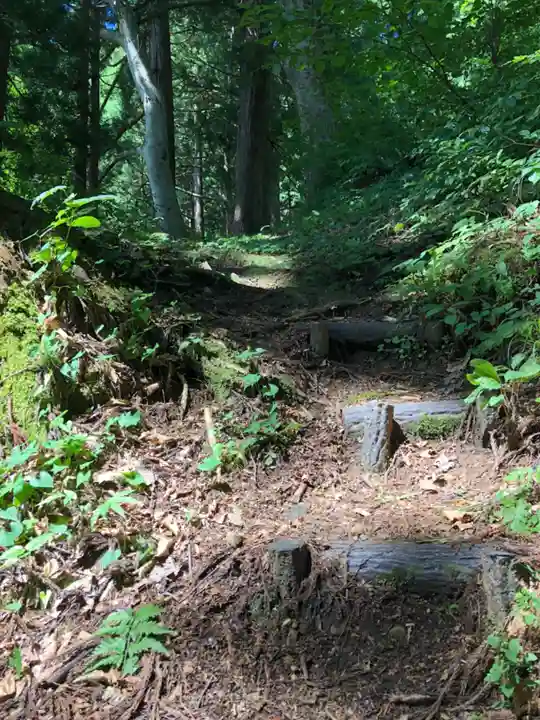 松苧神社の周辺