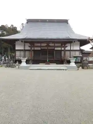 法楽寺の本殿・本堂