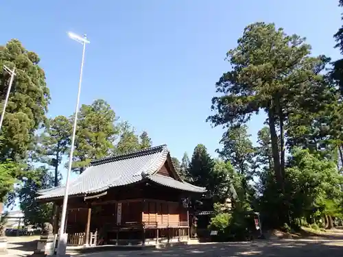 神明社の本殿