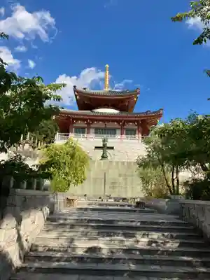 八事山 興正寺の塔