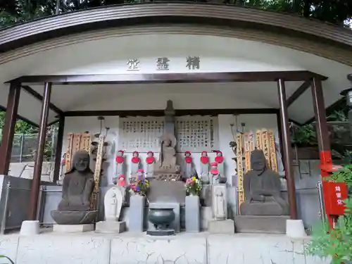 瀧泉寺（目黒不動尊）の末社・摂社