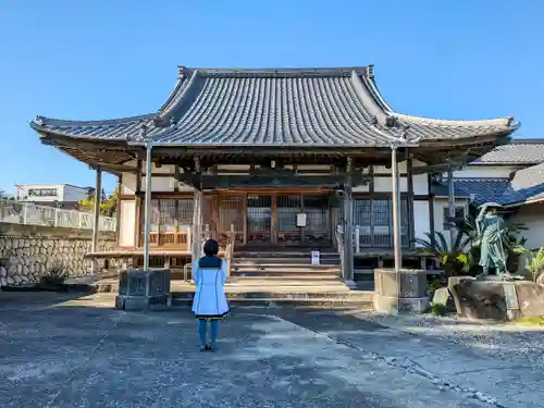 潮見寺の本殿