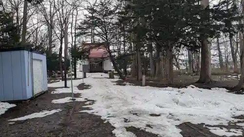 興国神社の庭園