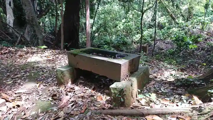 側高神社の手水舎