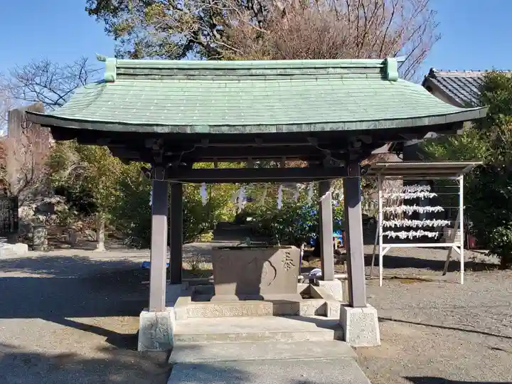 楊原神社の手水舎