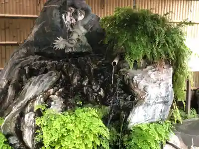 馬橋稲荷神社の手水舎