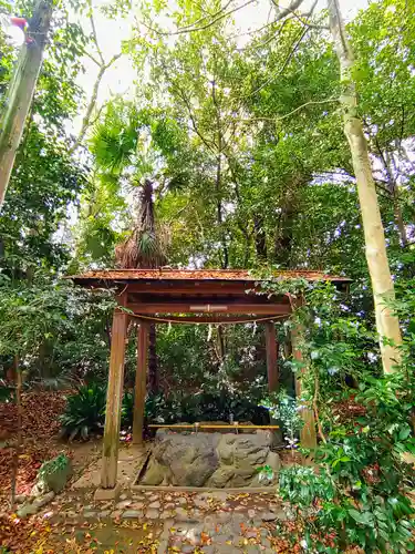 白郷稲荷神社の手水舎