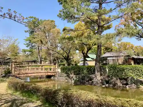 豊國神社の庭園