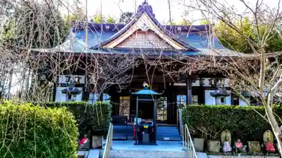 高徳院の本殿・本堂