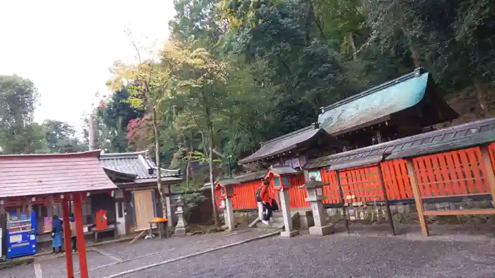 櫟谷宗像神社(松尾大社摂社)の本殿・本堂