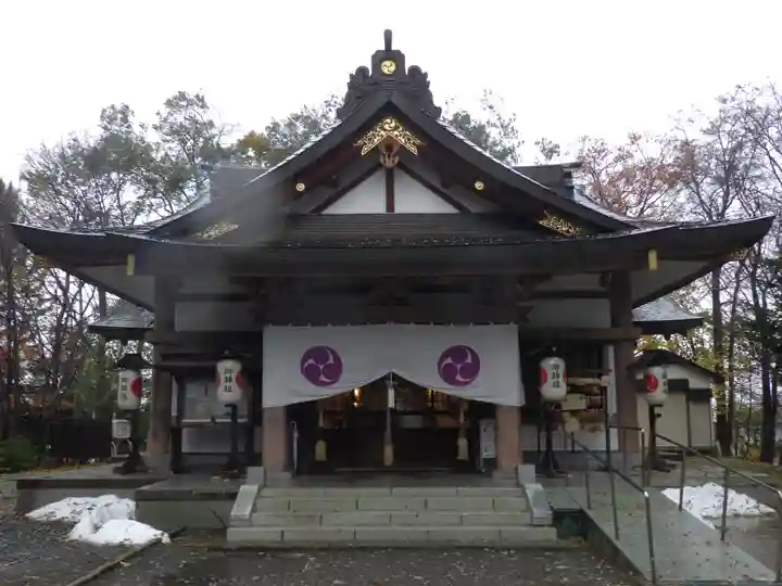 鷹栖神社の本殿・本堂