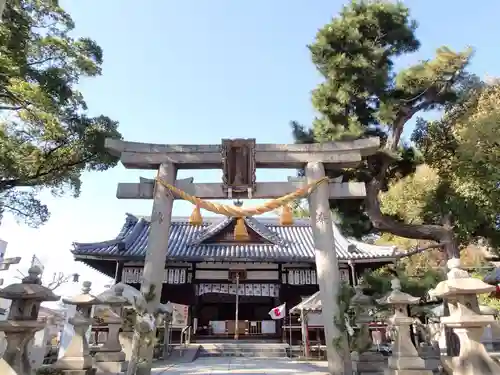 止止呂支比売命神社の鳥居