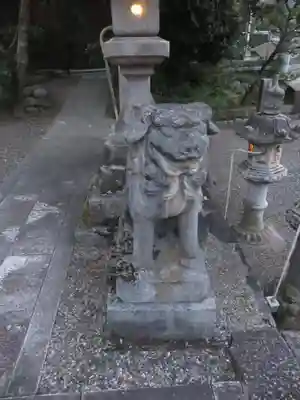 春日神社（西波多）の狛犬