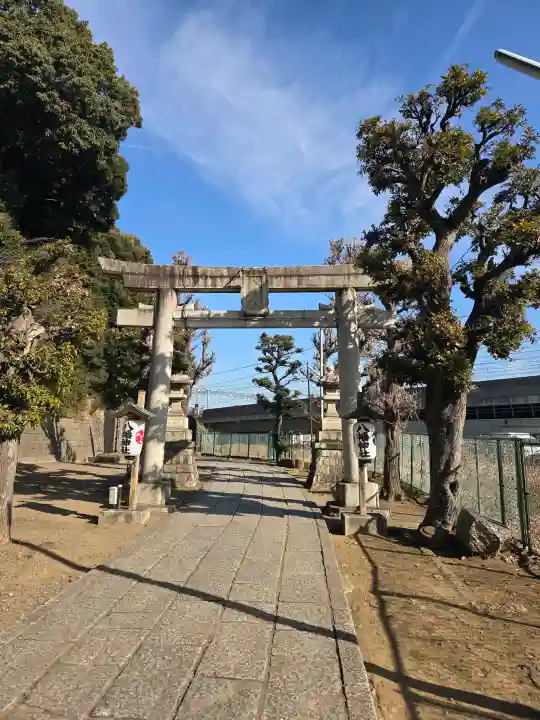 赤羽八幡神社の{uncategorized: "未分類", other: "その他", undefined: "問題あり", building: "その他建物", grave: "お墓", sacred_gate: "鳥居", guardian: "狛犬", statue: "像", buddha: "仏像", history: "歴史", nature: "自然", garden: "庭園", animal: "動物", pagoda: "塔", temizu: "手水舎", mountain_gate: "山門・神門", sanctuary: "本殿・本堂", subordinate: "末社・摂社", art: "芸術", scenery: "景色", jizo: "地蔵", ema: "絵馬", goshuin: "御朱印", omikuji: "おみくじ", items: "授与品その他", amulet: "お守り", goshuincho: "御朱印帳", eats: "食事", festival: "お祭り", votive_dance: "神楽", shichigosan: "七五三参", wedding: "結婚式", experience: "体験その他", initially: "初詣", around: "周辺", anti_infection: "感染症対策"}