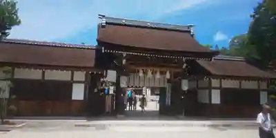 伊弉諾神宮の山門・神門