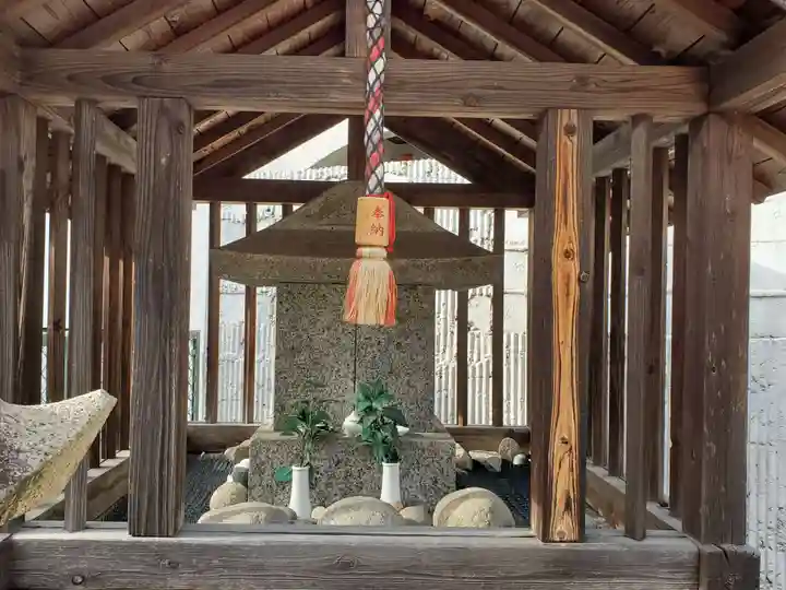 烏原神社の本殿・本堂
