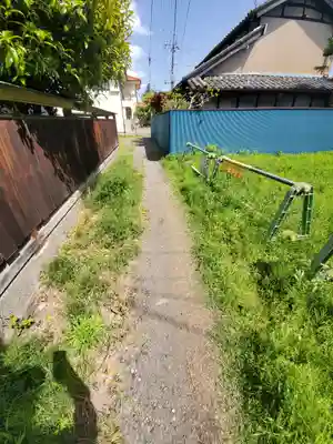 栄富稲荷神社の周辺