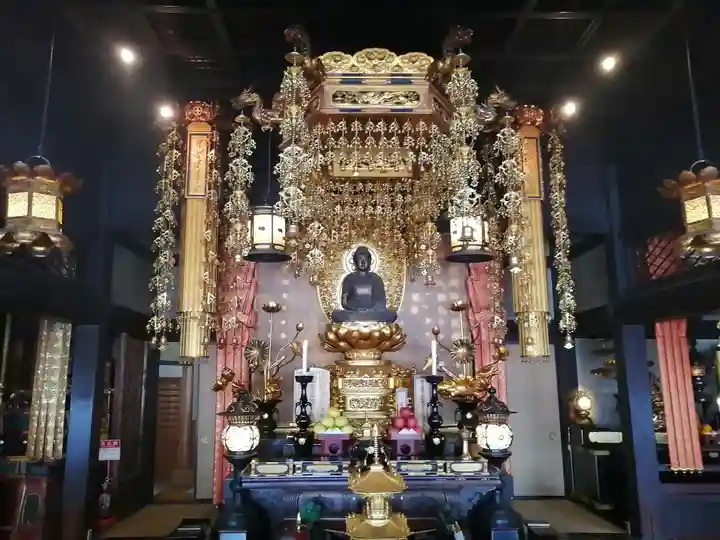 八事山 興正寺の本殿・本堂