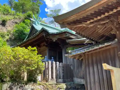 陶山神社の本殿・本堂