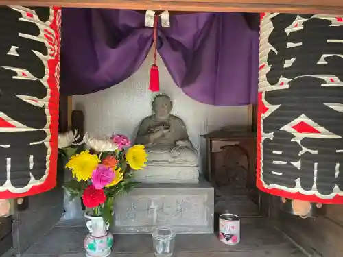 南葛八十八ヶ所霊場第七十番札所の{uncategorized: "未分類", other: "その他", undefined: "問題あり", building: "その他建物", grave: "お墓", sacred_gate: "鳥居", guardian: "狛犬", statue: "像", buddha: "仏像", history: "歴史", nature: "自然", garden: "庭園", animal: "動物", pagoda: "塔", temizu: "手水舎", mountain_gate: "山門・神門", sanctuary: "本殿・本堂", subordinate: "末社・摂社", art: "芸術", scenery: "景色", jizo: "地蔵", ema: "絵馬", goshuin: "御朱印", omikuji: "おみくじ", items: "授与品その他", amulet: "お守り", goshuincho: "御朱印帳", eats: "食事", festival: "お祭り", votive_dance: "神楽", shichigosan: "七五三参", wedding: "結婚式", experience: "体験その他", initially: "初詣", around: "周辺", anti_infection: "感染症対策"}