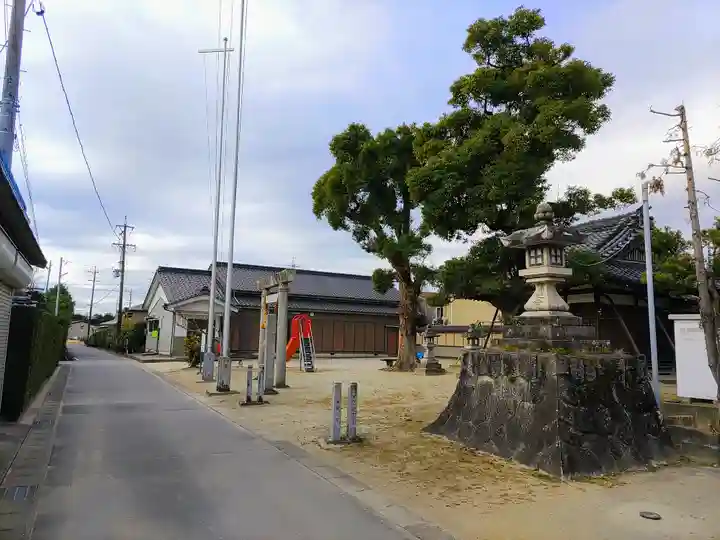 神明社(丁田町)のその他建物