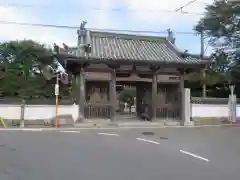 穴太寺の山門