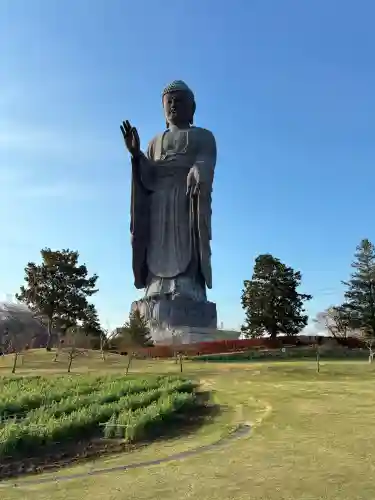 東本願寺本廟 牛久浄苑（牛久大仏）(茨城県)