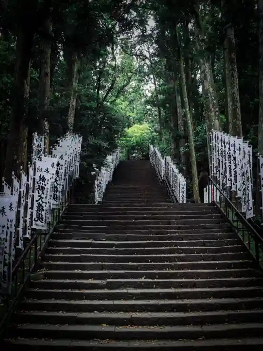 熊野本宮大社の{uncategorized: "未分類", other: "その他", undefined: "問題あり", building: "その他建物", grave: "お墓", sacred_gate: "鳥居", guardian: "狛犬", statue: "像", buddha: "仏像", history: "歴史", nature: "自然", garden: "庭園", animal: "動物", pagoda: "塔", temizu: "手水舎", mountain_gate: "山門・神門", sanctuary: "本殿・本堂", subordinate: "末社・摂社", art: "芸術", scenery: "景色", jizo: "地蔵", ema: "絵馬", goshuin: "御朱印", omikuji: "おみくじ", items: "授与品その他", amulet: "お守り", goshuincho: "御朱印帳", eats: "食事", festival: "お祭り", votive_dance: "神楽", shichigosan: "七五三参", wedding: "結婚式", experience: "体験その他", initially: "初詣", around: "周辺", anti_infection: "感染症対策"}