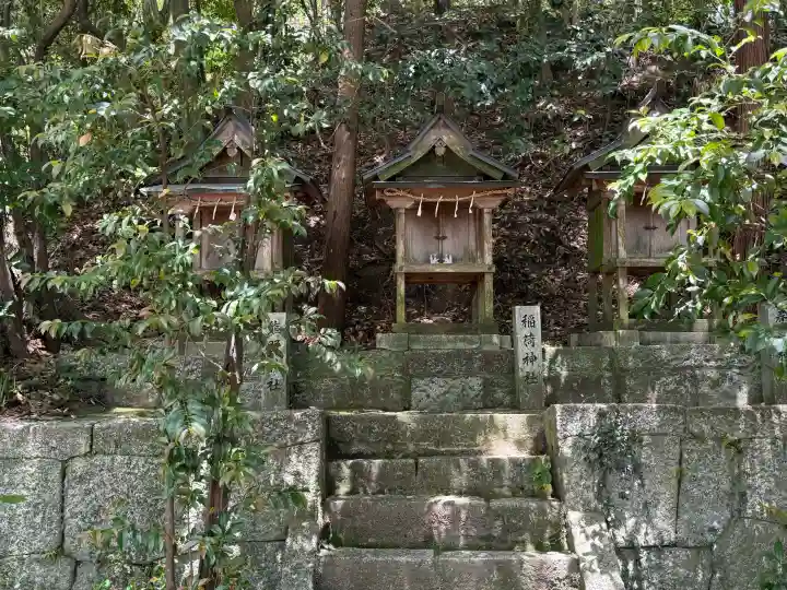 葛木坐火雷神社の{uncategorized: "未分類", other: "その他", undefined: "問題あり", building: "その他建物", grave: "お墓", sacred_gate: "鳥居", guardian: "狛犬", statue: "像", buddha: "仏像", history: "歴史", nature: "自然", garden: "庭園", animal: "動物", pagoda: "塔", temizu: "手水舎", mountain_gate: "山門・神門", sanctuary: "本殿・本堂", subordinate: "末社・摂社", art: "芸術", scenery: "景色", jizo: "地蔵", ema: "絵馬", goshuin: "御朱印", omikuji: "おみくじ", items: "授与品その他", amulet: "お守り", goshuincho: "御朱印帳", eats: "食事", festival: "お祭り", votive_dance: "神楽", shichigosan: "七五三参", wedding: "結婚式", experience: "体験その他", initially: "初詣", around: "周辺", anti_infection: "感染症対策"}