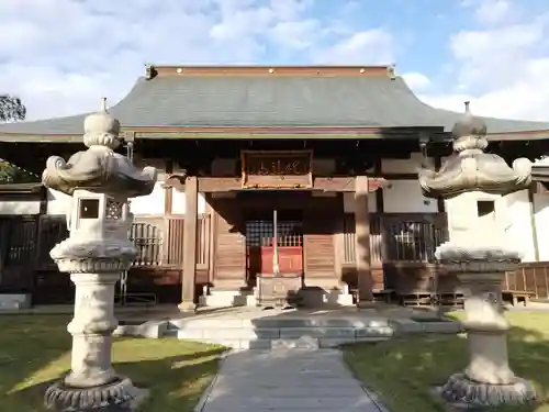 法岩院の本殿・本堂